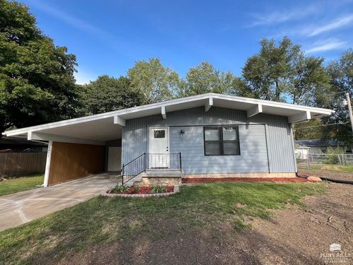 1908 Daisy Ct, Manhattan, KS, 66502-4947 | Card Image