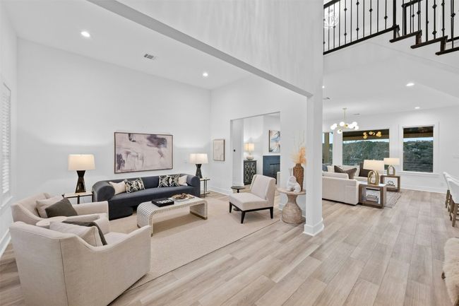 7905 Brightman Ln, House other with 5 bedrooms, 5 bathrooms and 6 parking in Austin TX | Image 16