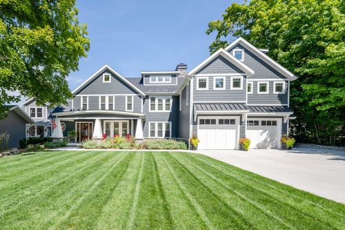 7881 Lakewood Dr, Coloma, MI, 49038-9635 | Card Image