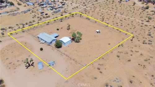 15911 Thomas Dr, Apple Valley, CA, 92307-6574 | Card Image