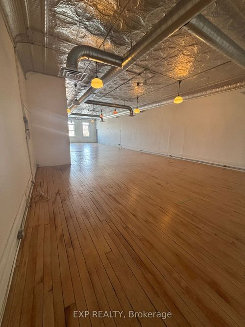 89 Grand River Blvd, Kitchener, ON, N2A2T3 | Card Image