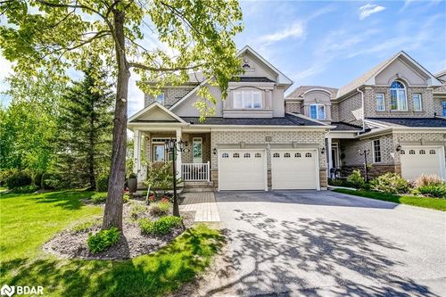 88 Stonecliffe Cres, Aurora, ON, L4G7Z6 | Card Image