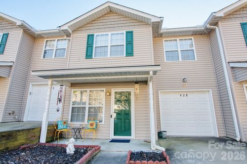 429 Wiltshire Cir, Fletcher, NC, 28732-8317 | Card Image