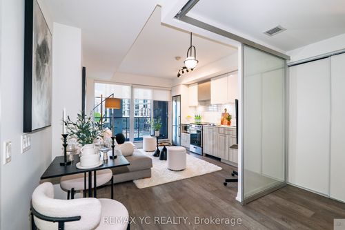 512-251 Jarvis St, Toronto, ON, M5B0C3 | Card Image