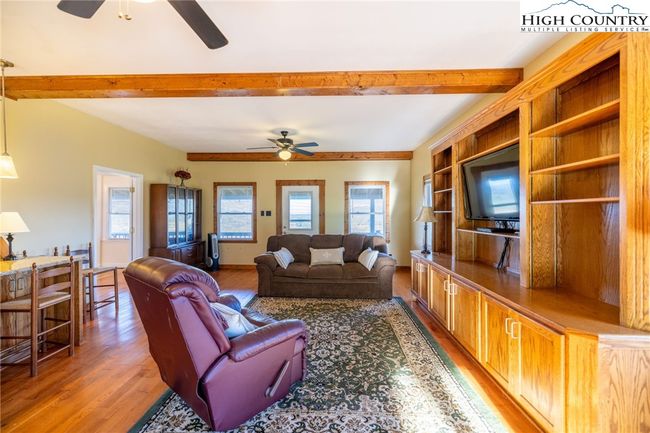 200 Bp Tree Farm Ln, House other with 3 bedrooms, 3 bathrooms and null parking in Sparta NC | Image 6