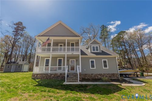 269 Lake Caroline Dr, Ruther Glen, VA, 22546-5229 | Card Image
