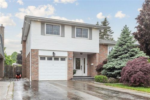 18 Norman Ave, Acton, ON, L7J2R4 | Card Image
