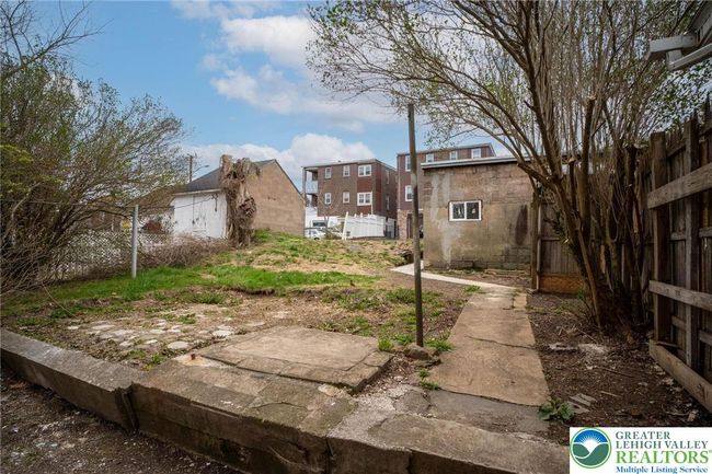 1478 E 5 Th St, Townhouse with 3 bedrooms, 2 bathrooms and null parking in BETHLEHEM PA | Image 32