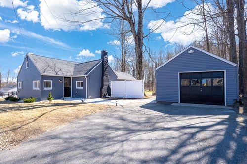 142 Whiting St, Lunenburg, MA, 01462-1483 | Card Image
