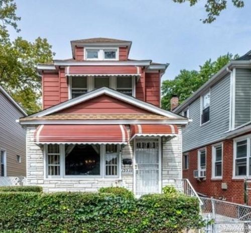 13305 107th Ave, South Richmond Hill, NY, 11419-3221 | Card Image