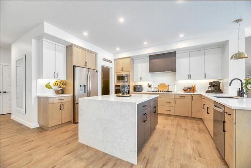 77 Versant Pt Sw, Calgary, AB, T2Y0Z5 | Card Image