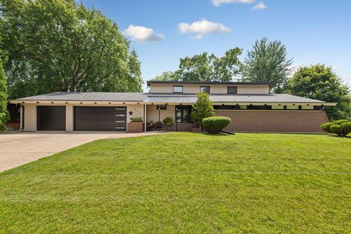 633 11th St Se, Owatonna, MN, 55060-4168 | Card Image