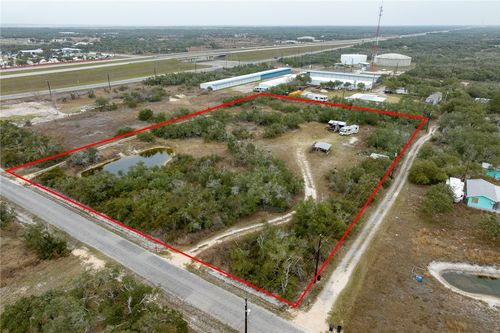 1272 Mack Rd, Aransas Pass, TX, 78336-6602 | Card Image