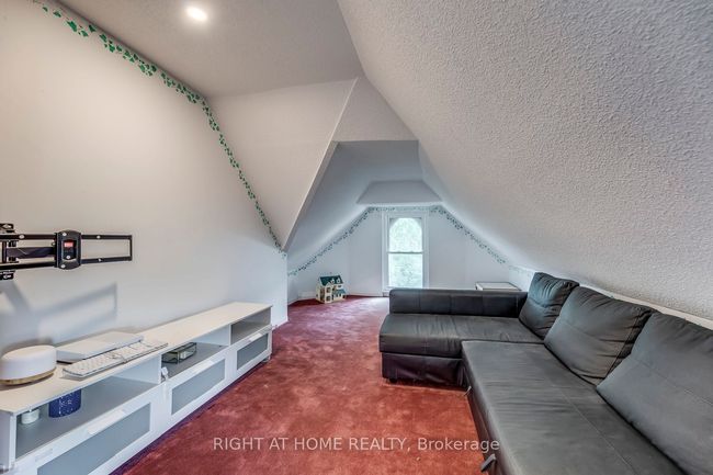 118 Main St S, House other with 5 bedrooms, 4 bathrooms and 10 parking in Brampton ON | Image 32