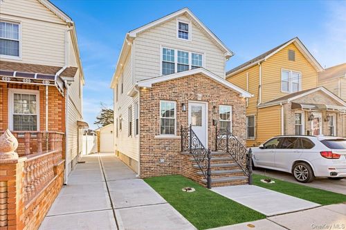 124 Linden Blvd, South Ozone Park, NY, 11420-2014 | Card Image