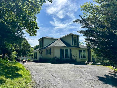 278 Paul Siple Dr, Hot Springs, VA, 24445 | Card Image