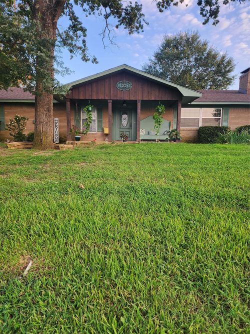 201 Colonial Cir, Athens, TX, 75751-6267 | Card Image