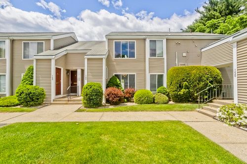 144-144 Nassau Dr, Springfield, MA, 01129-1423 | Card Image
