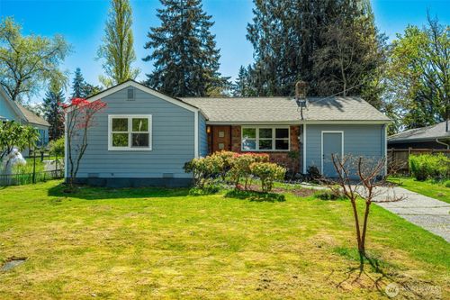 1557 Ne 171st St, Shoreline, WA, 98155-6022 | Card Image