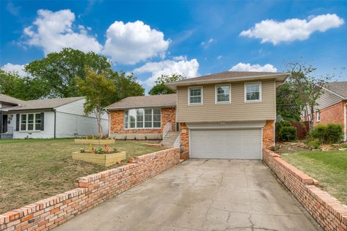 707 S Weatherred Drive, Richardson, TX, 75080 | Card Image