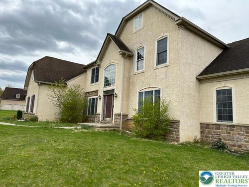 120 Fox Run, Easton, PA, 18042-8773 | Card Image