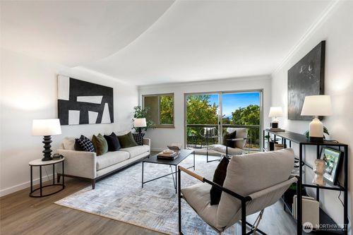 305-732 11th Ave E, Seattle, WA, 98102-4654 | Card Image