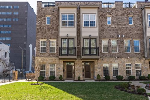 125 Lowe Ln, Dayton, OH, 45402-3013 | Card Image