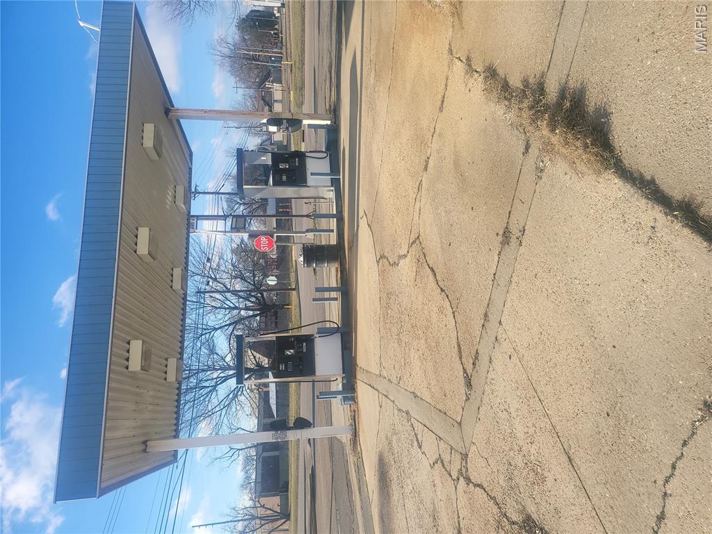 Commercial Sale in Sikeston 2