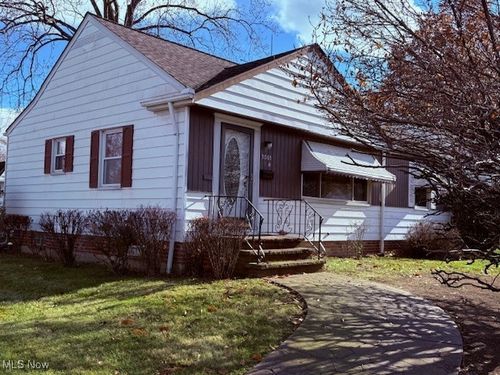 5065 Melody Ln, Willoughby, OH, 44094-4311 | Card Image