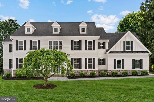 17 Hickory Ln, MALVERN, PA, 19355-2827 | Card Image