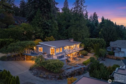 6924 96th Avenue Se, Mercer Island, WA, 98040 | Card Image