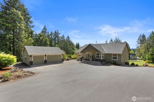 1627 S Cloverdale Rd, Kalama, WA, 98625-9603 | Card Image
