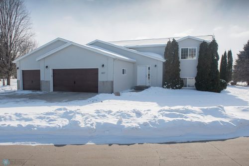 607 6th St S, Casselton, ND, 58012-3663 | Card Image