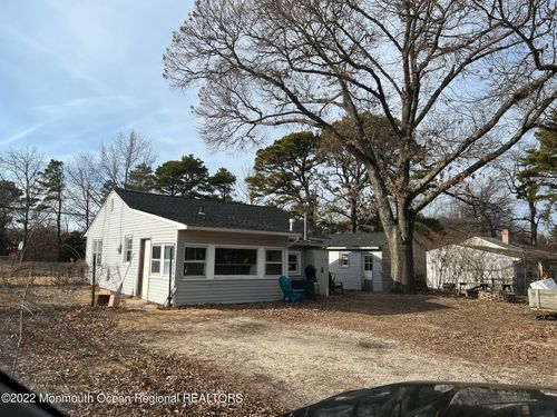 511 Holly Village Ln, Toms River, NJ, 08753-8210 | Card Image