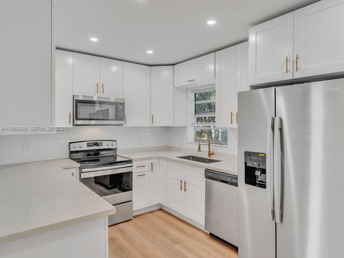 1155 Nw 9th Ave, Fort Lauderdale, FL, 33311-6222 | Card Image