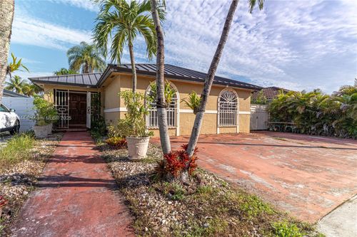 14309 Sw 52nd St, Miami, FL, 33175-5820 | Card Image