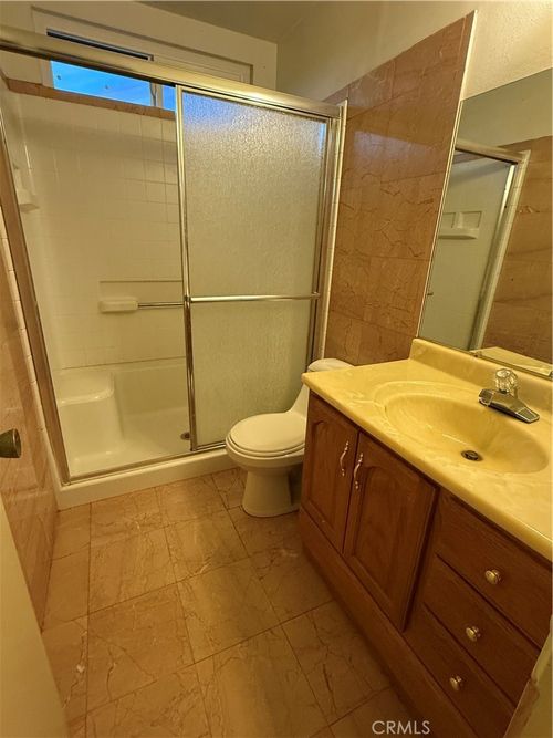 2221 San Bernardo Ave, Hemet, CA, 92545-2462 | Card Image