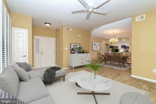 1366 Nicklaus Dr, SPRINGFIELD, PA, 19064-4115 | Card Image