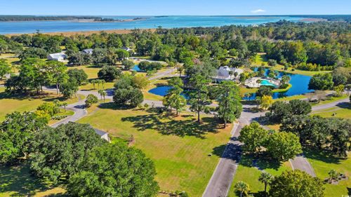 609 Green Meadow Cir, Georgetown, SC, 29440-8204 | Card Image