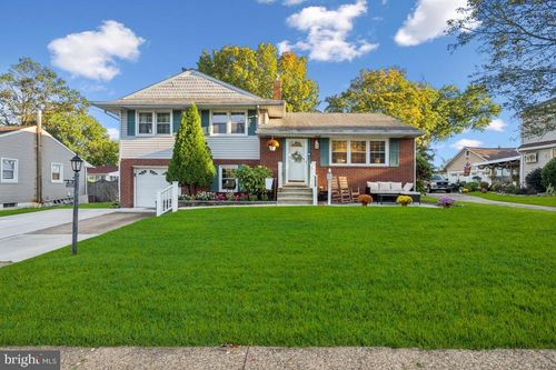 130 E Cedar Ave, HADDON TOWNSHIP, NJ, 08107-1010 | Card Image