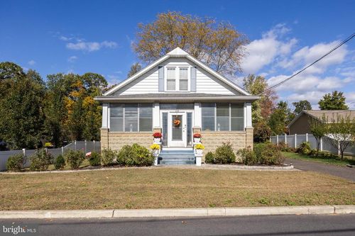 239 Woodland Ave, BLACKWOOD, NJ, 08012-4037 | Card Image