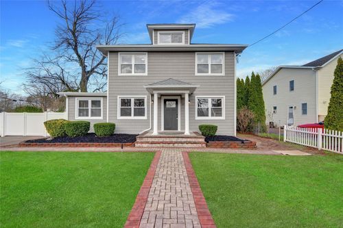 1050 Ocean Ave, Bohemia, NY, 11716-3620 | Card Image
