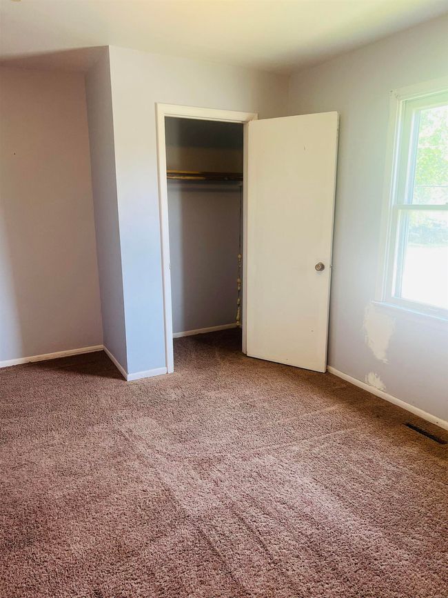 902 Railroad St, House other with 3 bedrooms, 1 bathrooms and null parking in Parkersburg IA | Image 15
