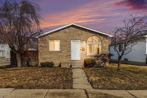 17245 Martin Rd, Roseville, MI, 48066-2834 | Card Image