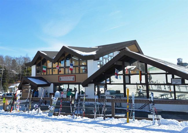 A5 - 6 Ledgewood Rd, Condo with 3 bedrooms, 2 bathrooms and null parking in Ludlow VT | Image 40