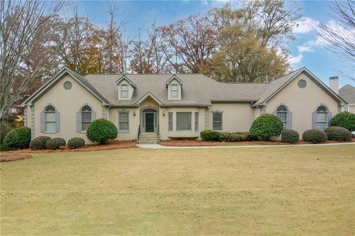 5305 Linnadine Way, Peachtree Corners, GA, 30092-1226 | Card Image