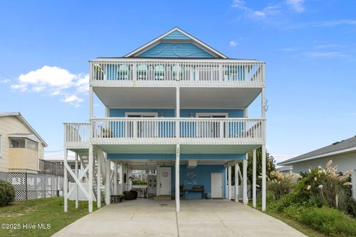 201 Glenn St, Atlantic Beach, NC, 28512-4405 | Card Image