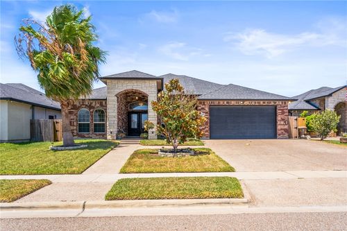 2429 Badlands Dr, Corpus Christi, TX, 78414-4412 | Card Image