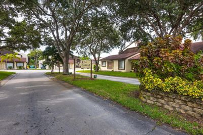 134 - 5196 Bosque Lane, Townhouse with 2 bedrooms, 1 bathrooms and null parking in West Palm Beach FL | Image 2