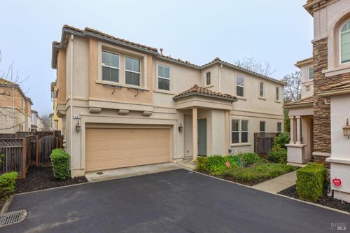331 Bonarda Court, Vacaville, CA, 95687 | Card Image